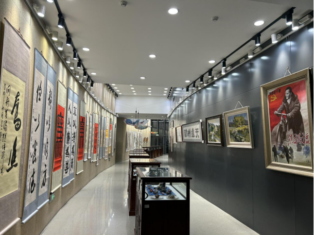 19【威图展讯】威海市图书馆举办“廉洁清风伴我行”书画摄影展133.png