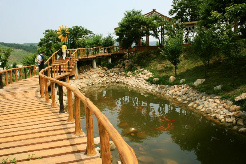 文登青龙生态旅游度假村